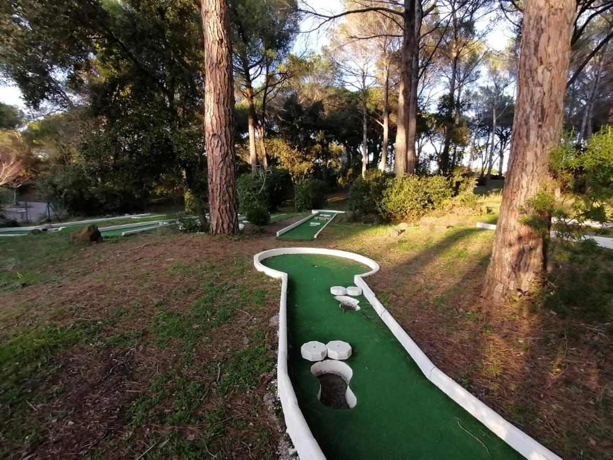 Résidences du golf Saint-Raphaël Extérieur photo