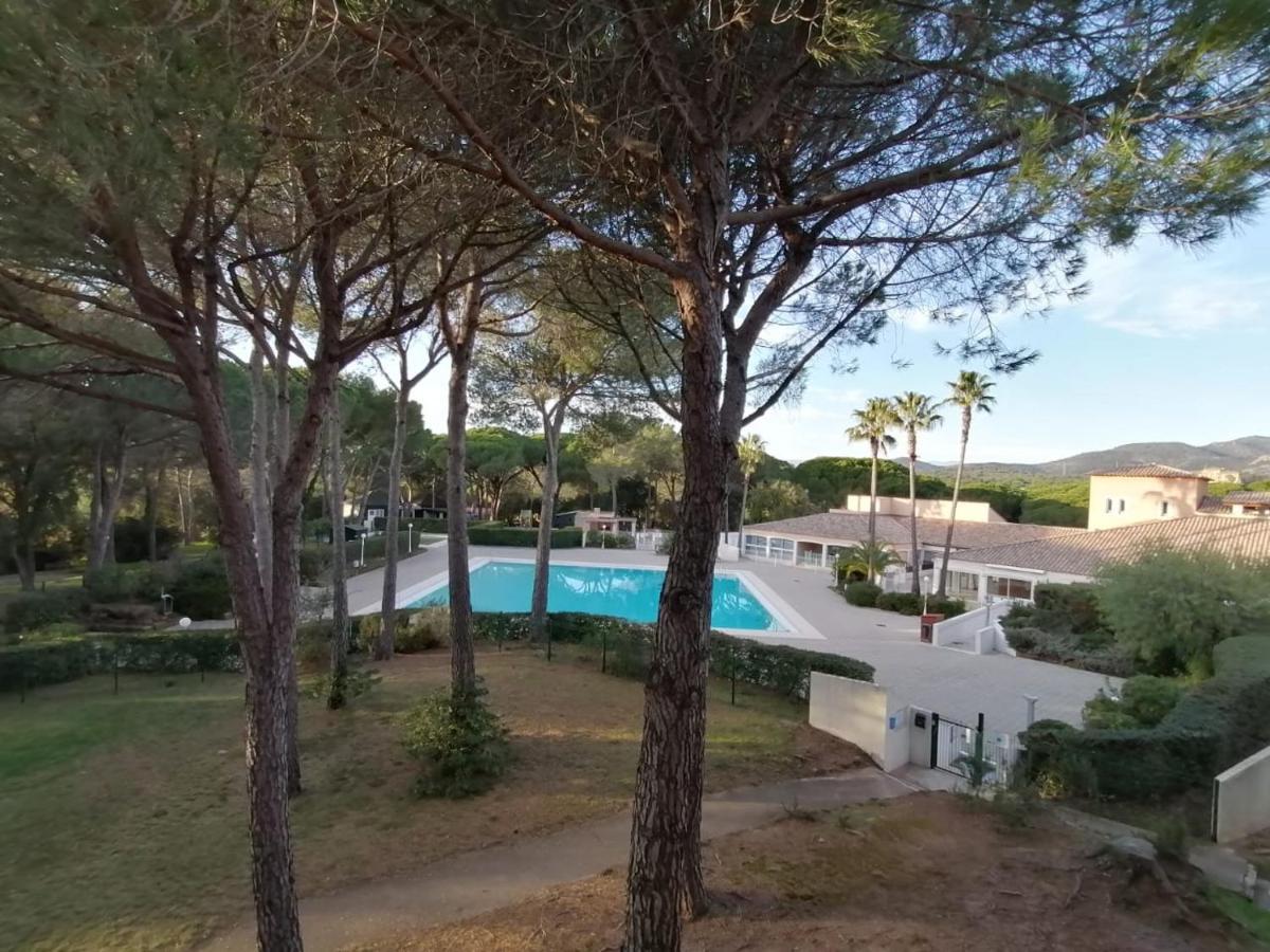 Résidences du golf Saint-Raphaël Extérieur photo