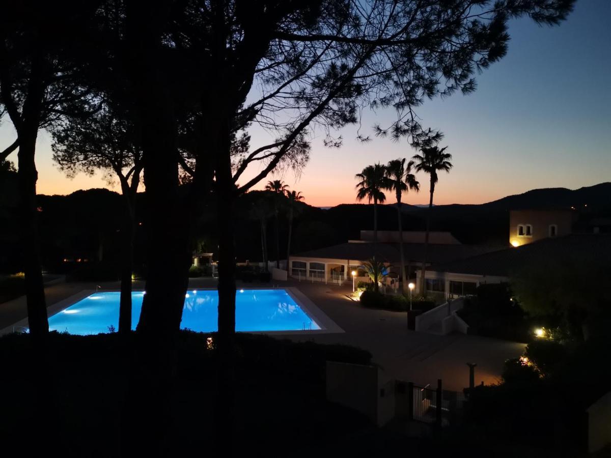 Résidences du golf Saint-Raphaël Extérieur photo